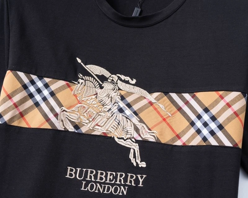 Burberry Short Suits TimelessDesign 103043
