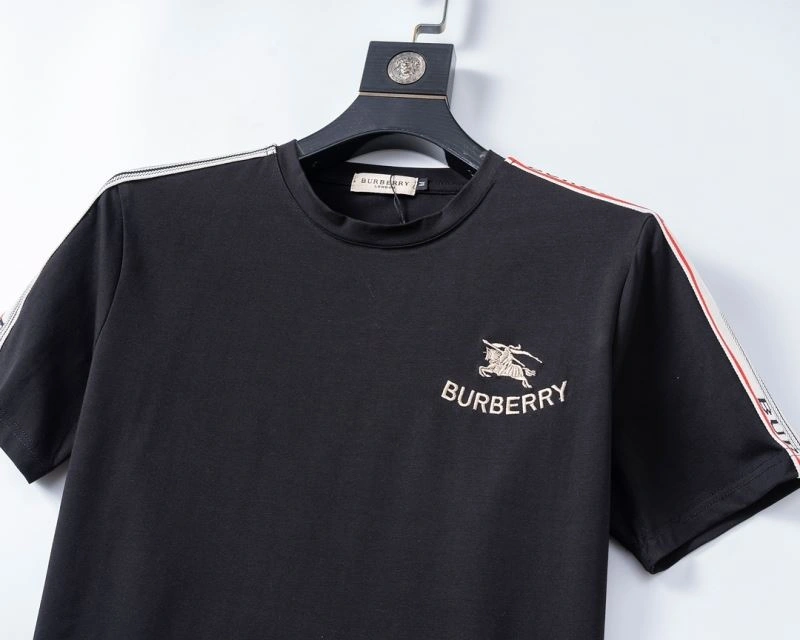 Burberry Short Suits Sleek 103009