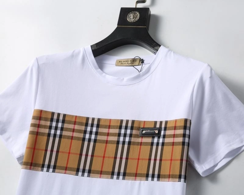 Burberry Short Suits EasyMatch 103055