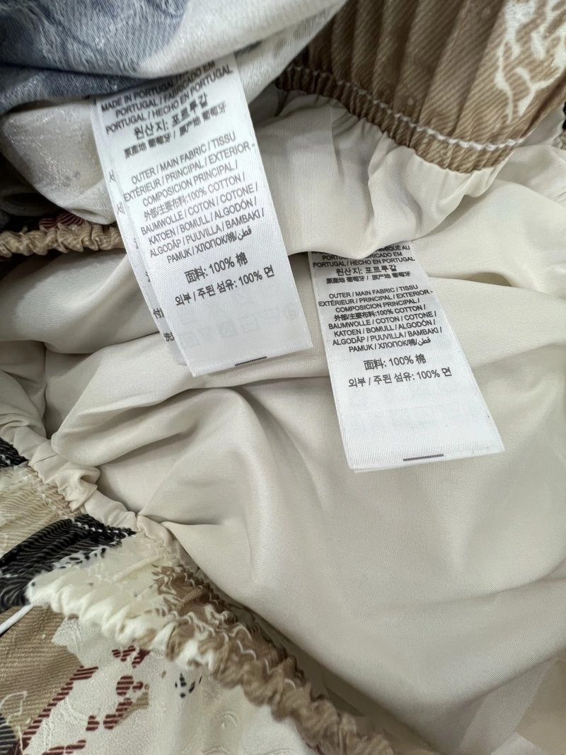 Burberry Short Suits Compact 99298