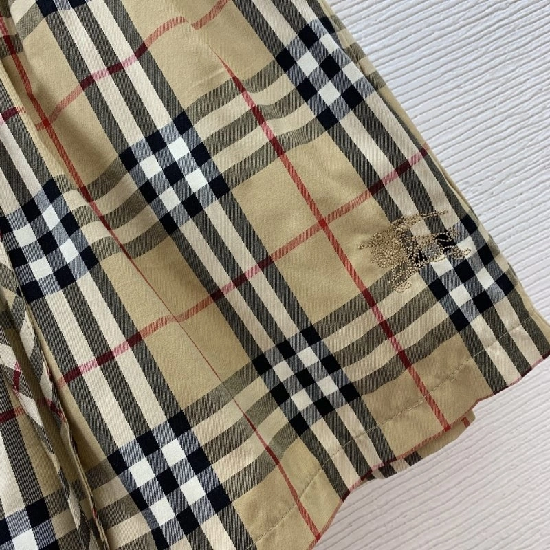Fashionable Burberry Short Suits 99093