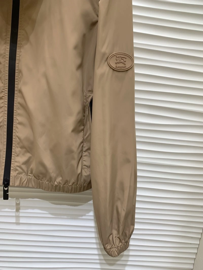 Burberry Short Suits Unisex 99244