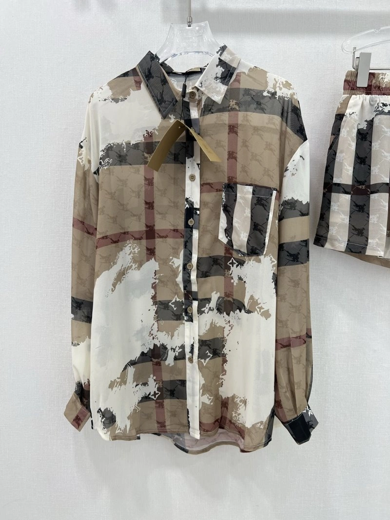 HighQuality Burberry Short Suits 99241