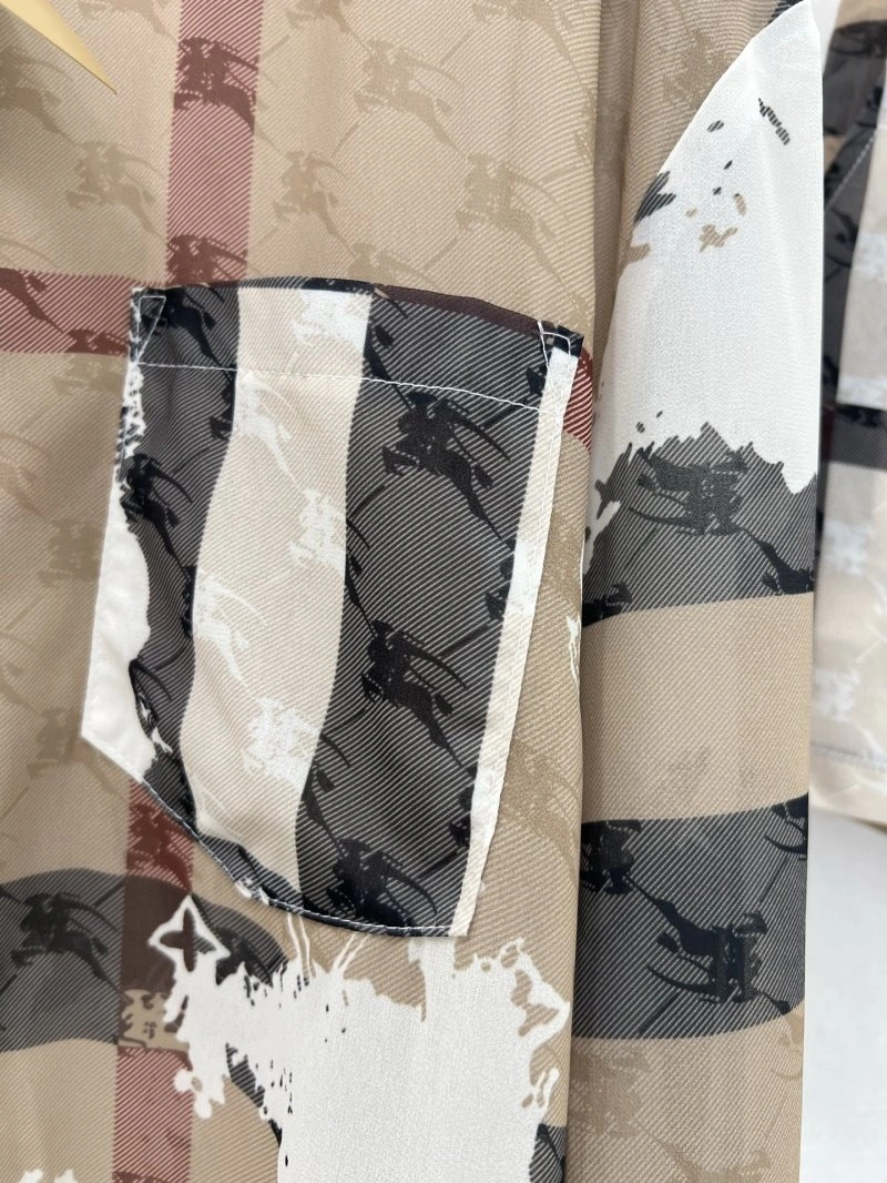 HighQuality Burberry Short Suits 99241