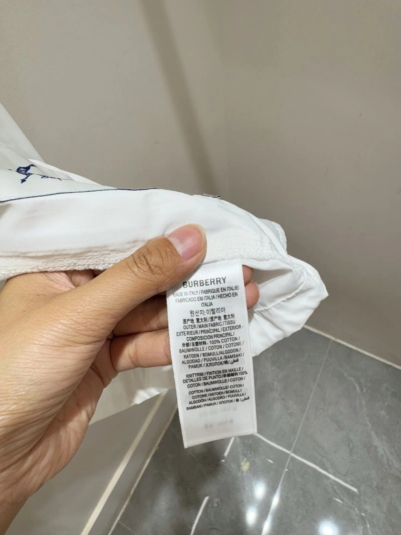 Burberry Short Suits SmoothTexture 99239