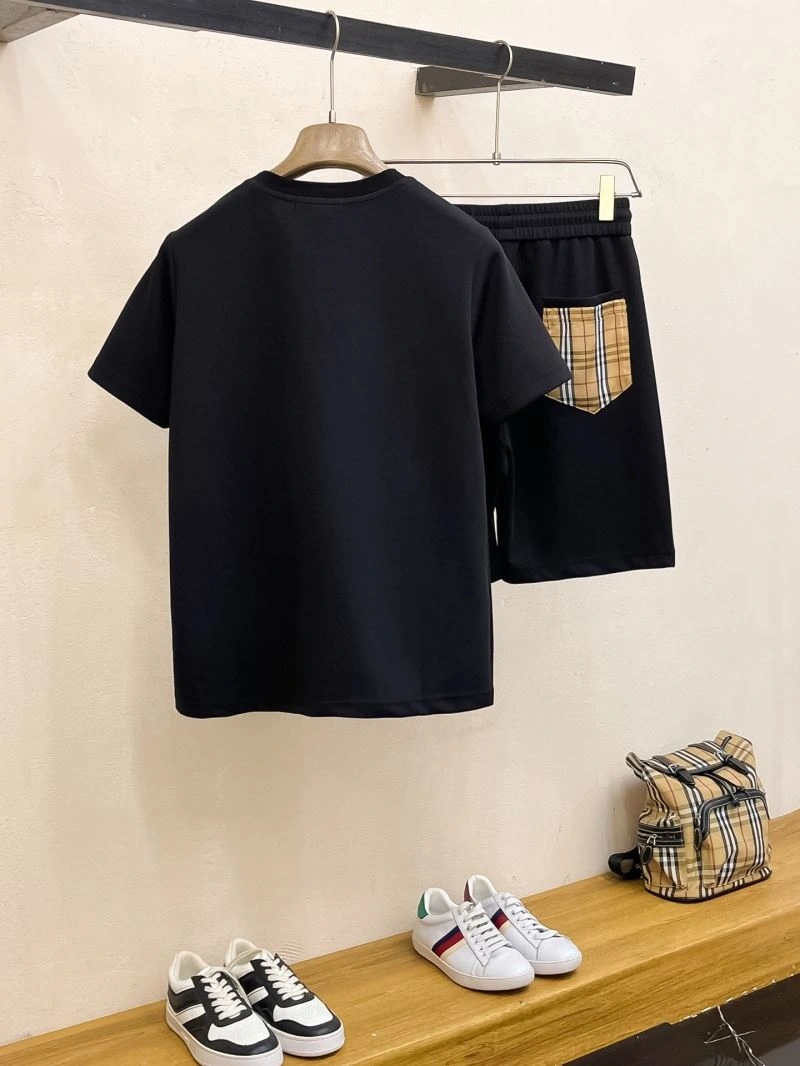 Burberry Short Suits Lightweight 100635