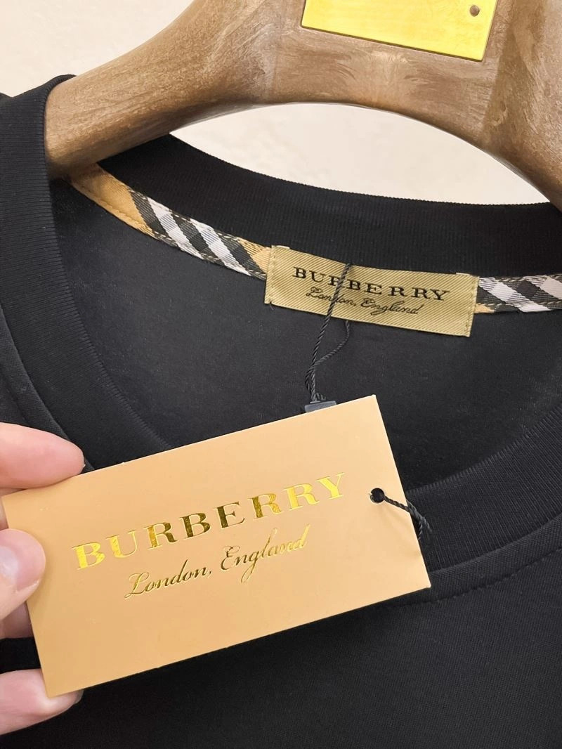 Burberry Short Suits Lightweight 100635