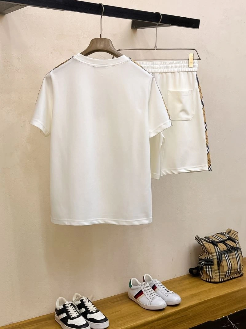 Burberry Short Suits GoAnywhere 100629