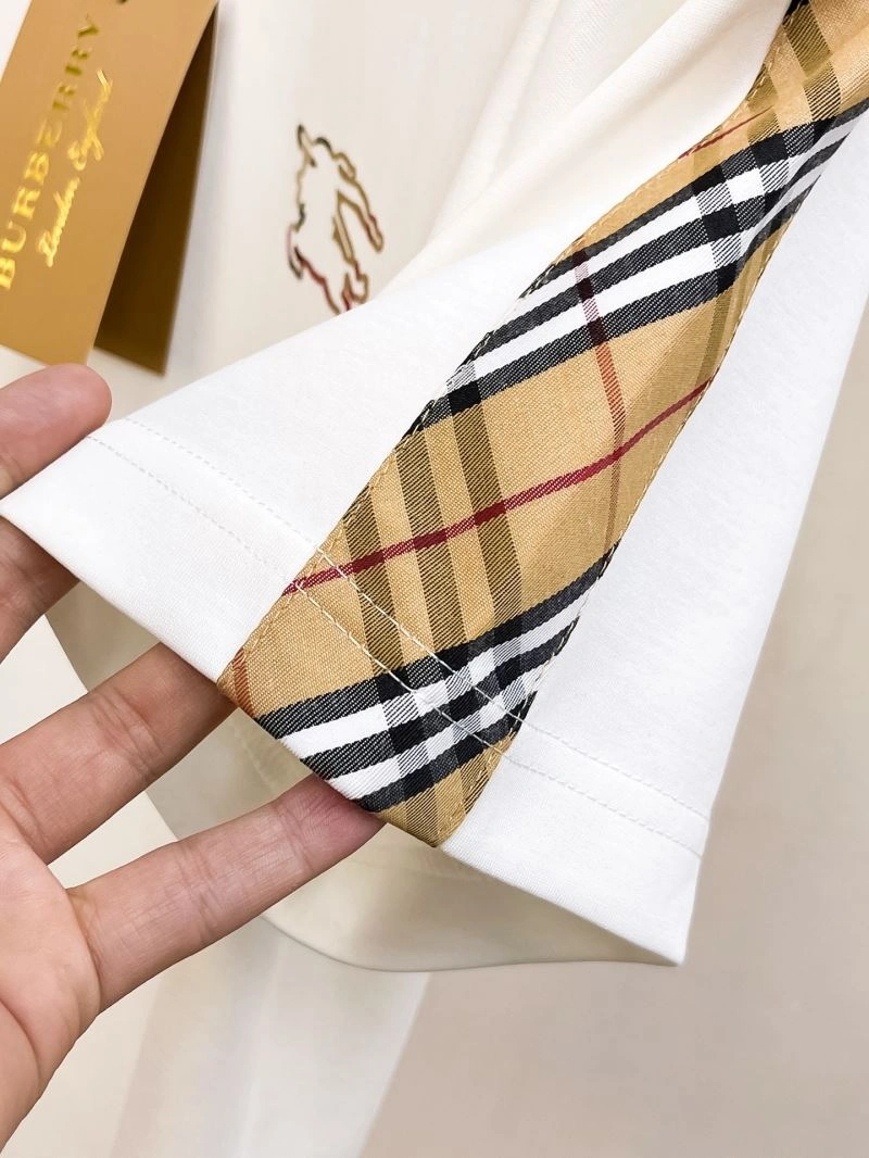 Burberry Short Suits GoAnywhere 100629