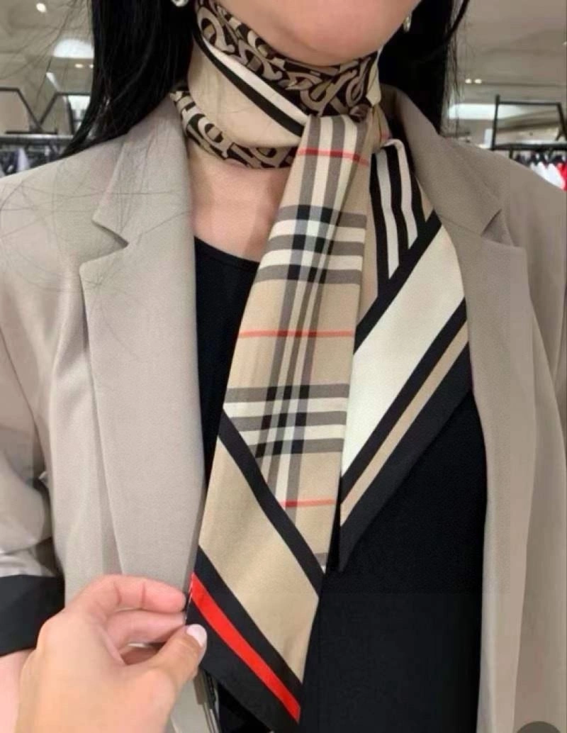 Burberry Silk AllSeason 272460