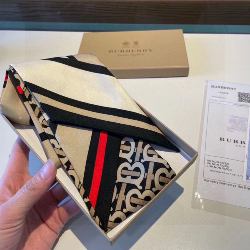 Burberry Silk AllSeason 272460