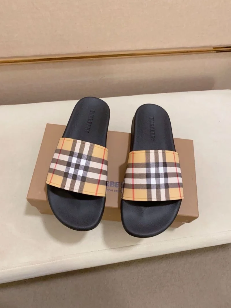 Burberry Slippers SoftTouch 17133