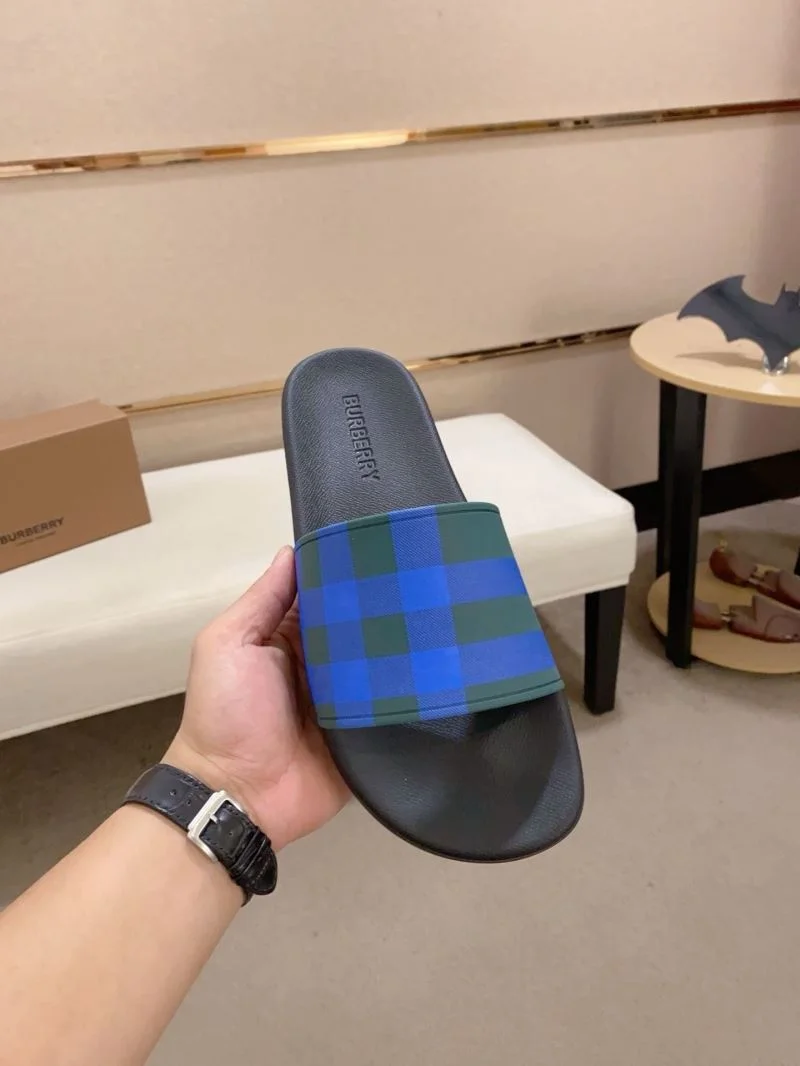 Burberry Slippers FreshLook 17128