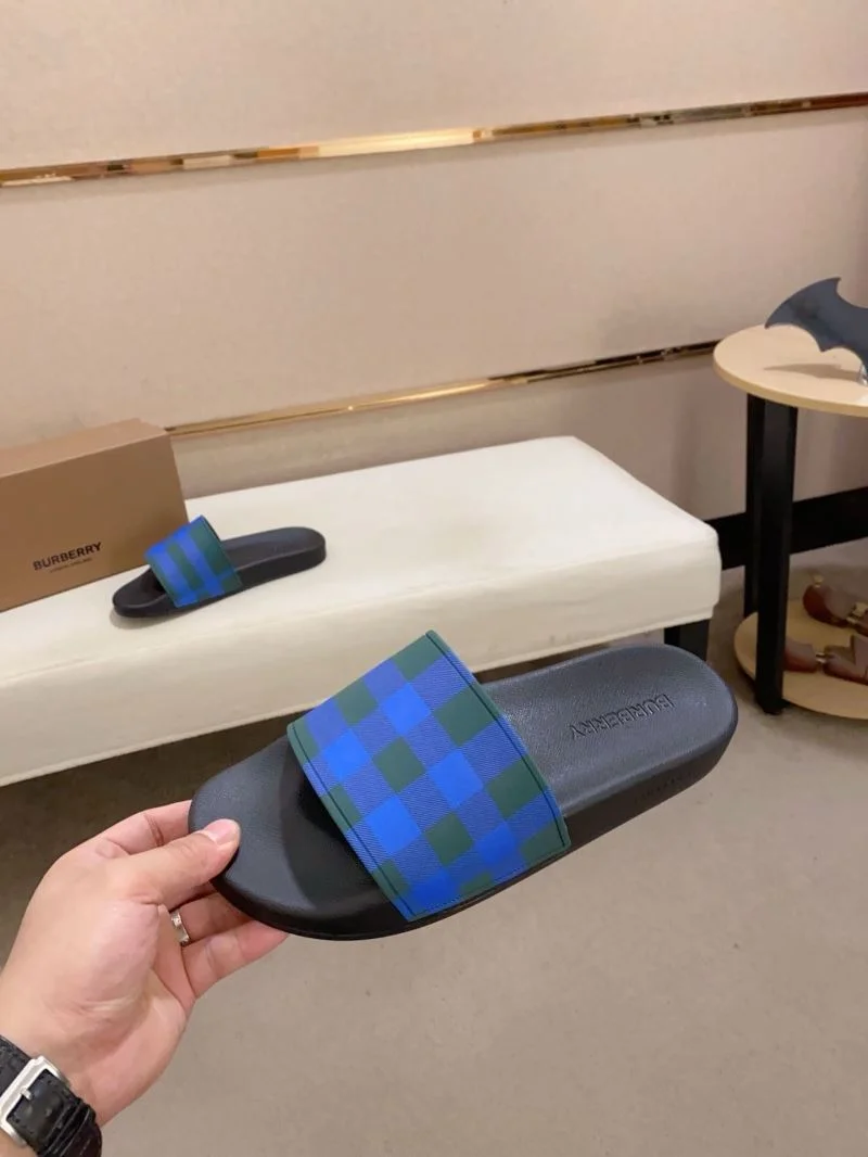 Burberry Slippers FreshLook 17128