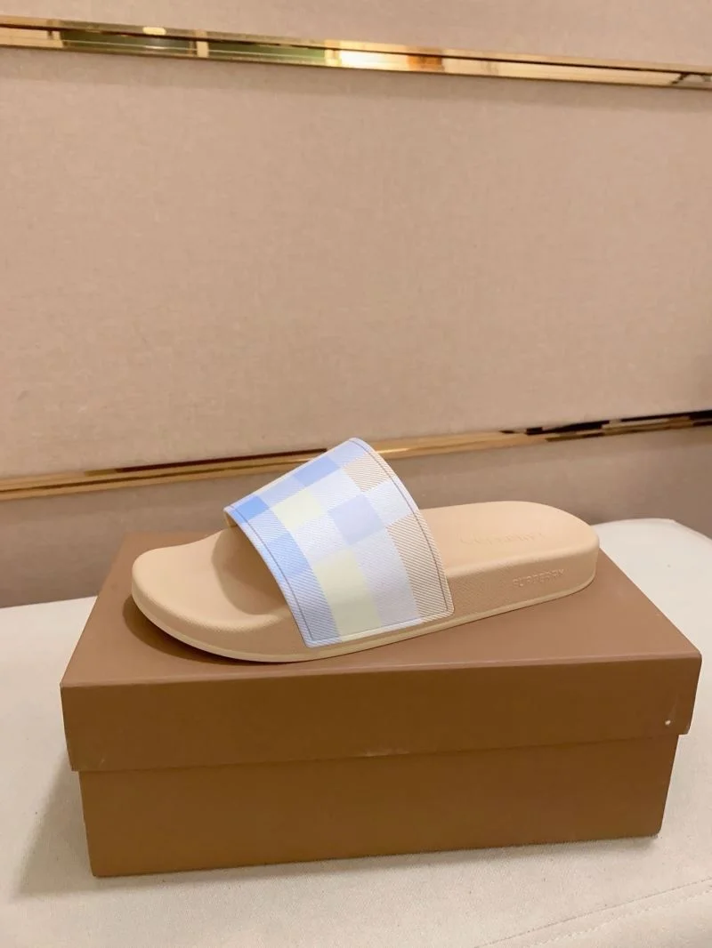 Burberry Slippers Premium 17136