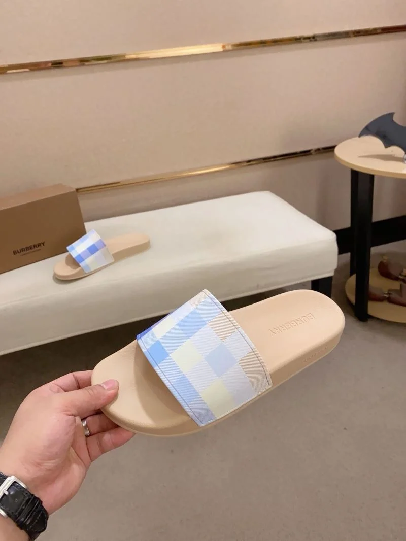 Burberry Slippers Premium 17136