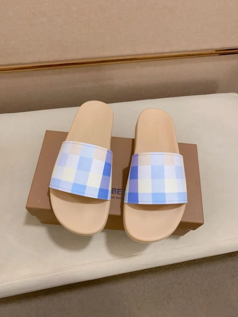 Burberry Slippers Premium 17136