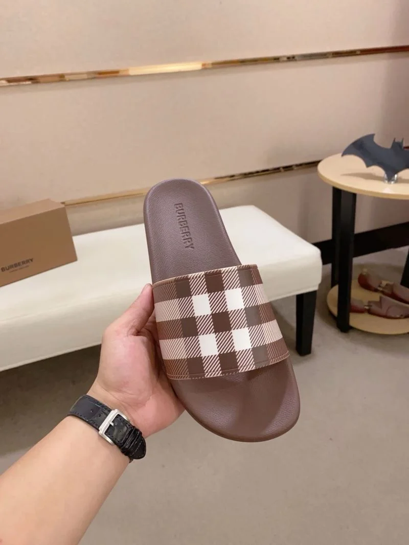 Burberry Slippers Snug 17127