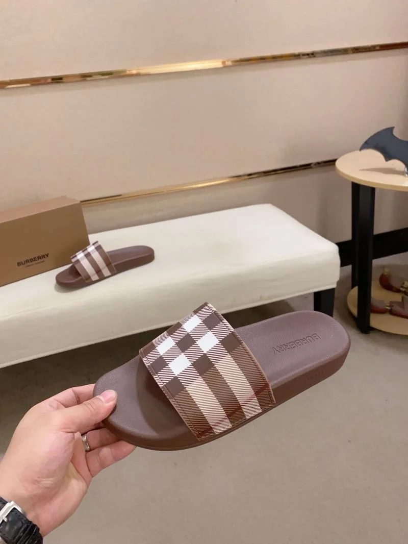 Burberry Slippers Snug 17127