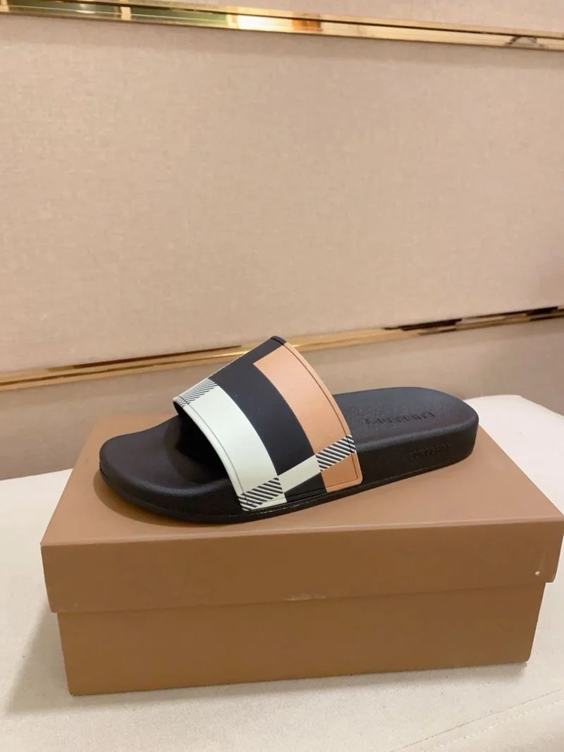 Burberry Slippers DailyWear 17129