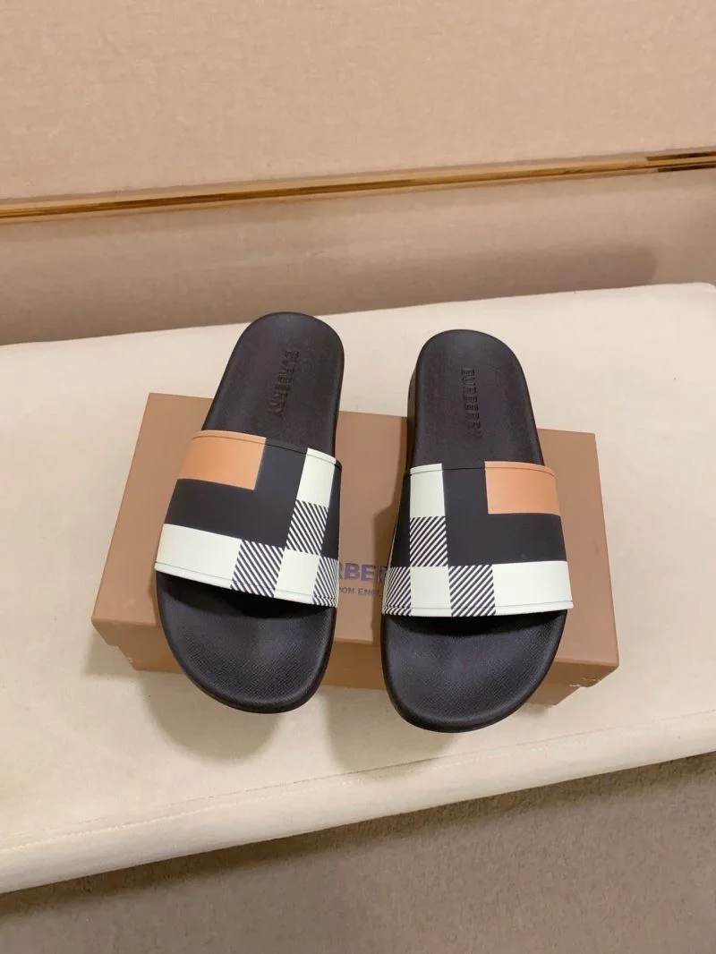 Burberry Slippers DailyWear 17129