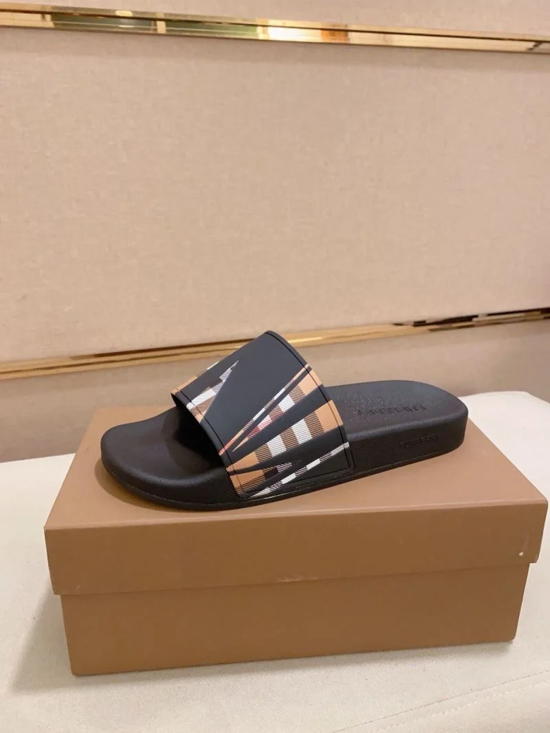 Burberry Slippers WeatherProof 17118