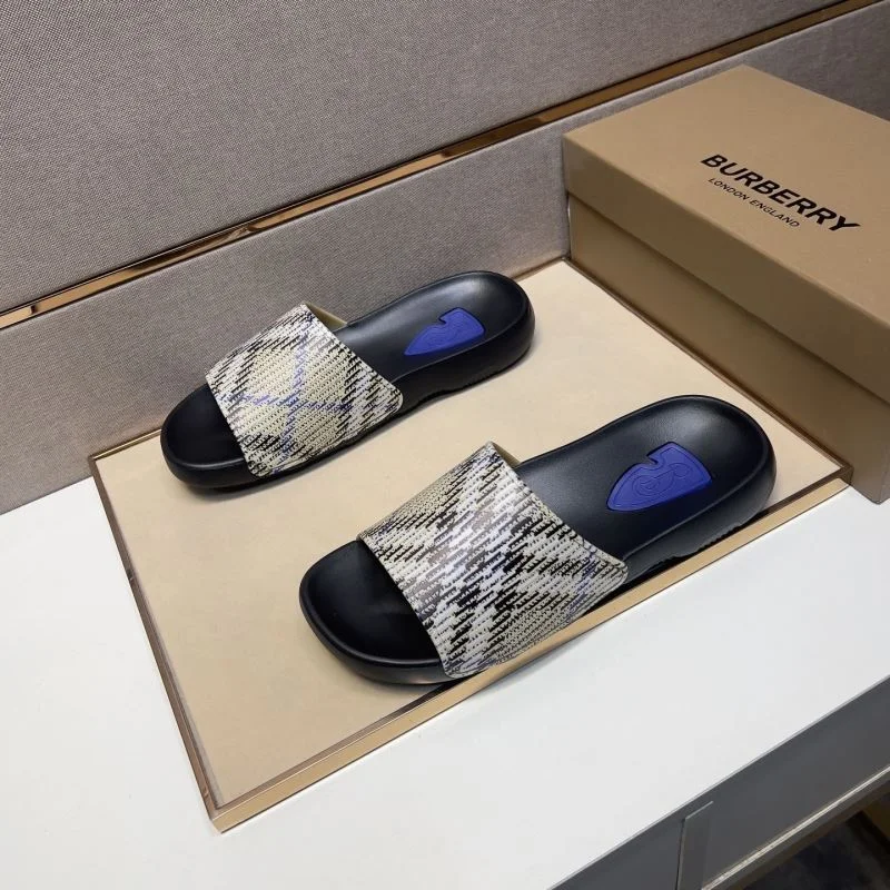 Burberry Slippers TimelessDesign 17126