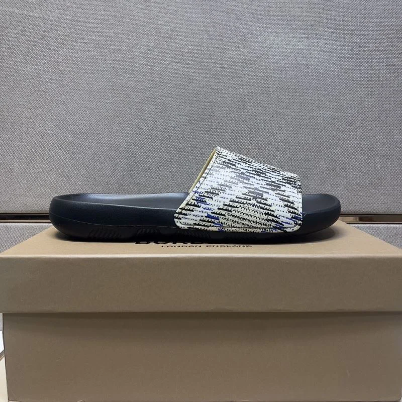 Burberry Slippers TimelessDesign 17126