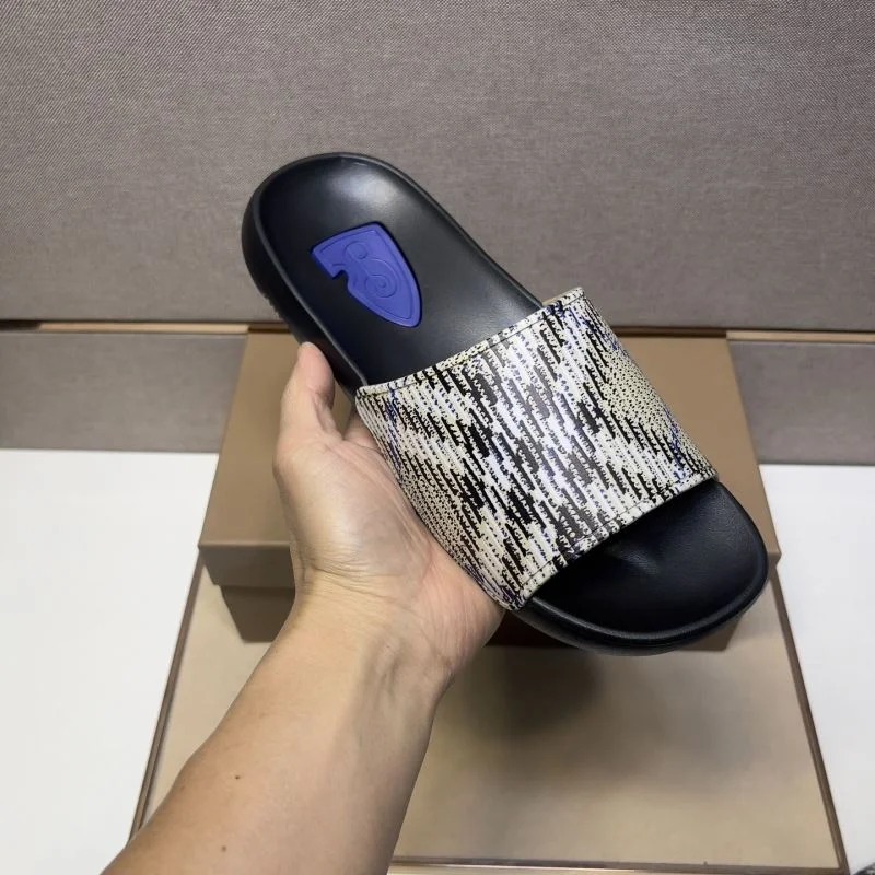 Burberry Slippers TimelessDesign 17126