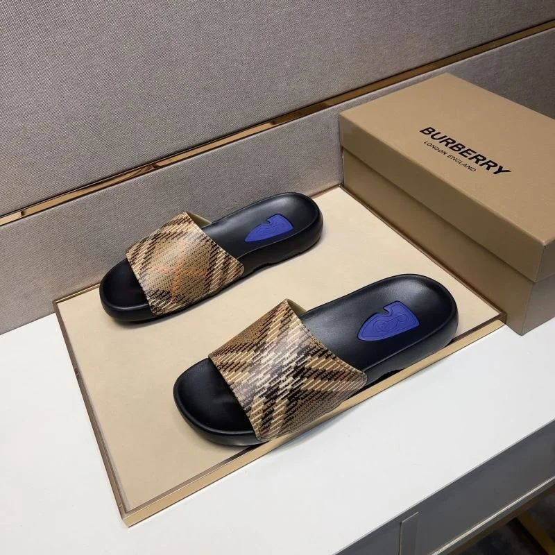 SmoothTexture Burberry Slippers 17124