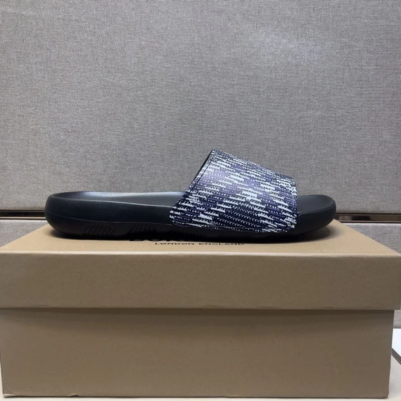 Burberry Slippers Durable 17112