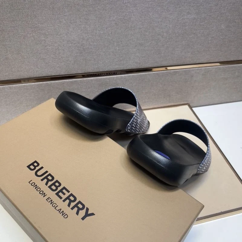 Burberry Slippers Durable 17112