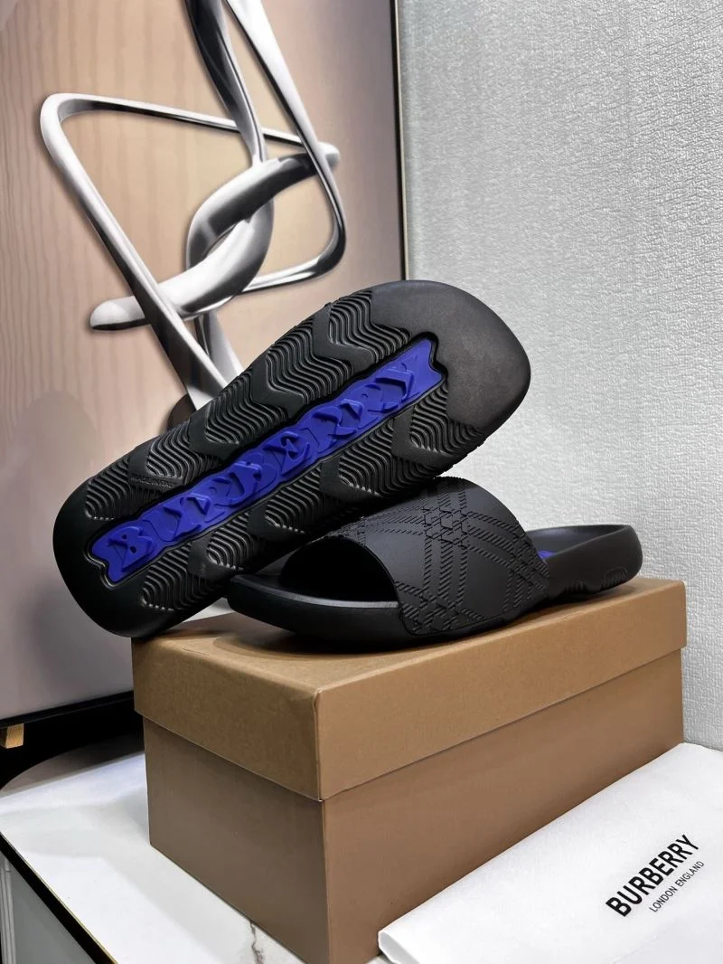 Burberry Slippers DailyWear 17113