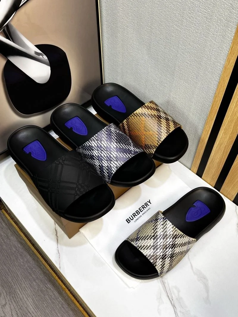 Lightweight Burberry Slippers 17130