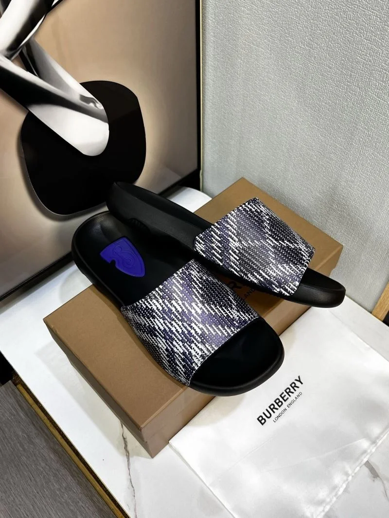 Lightweight Burberry Slippers 17130