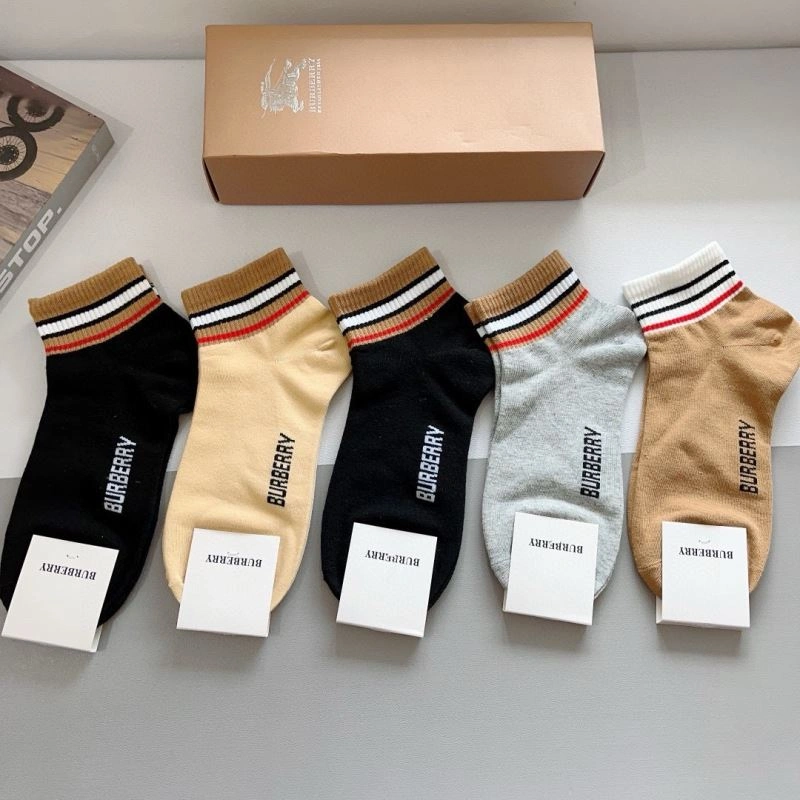 Trendsetting Burberry Socks 273142