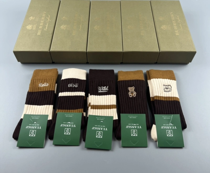 Burberry Socks Stylish 274521