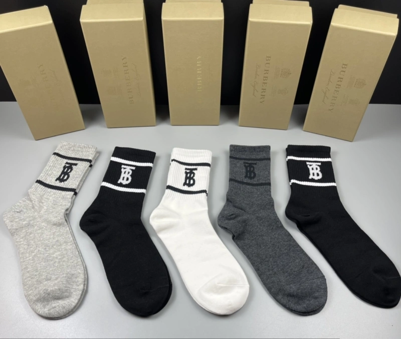 Flexible Burberry Socks 274348