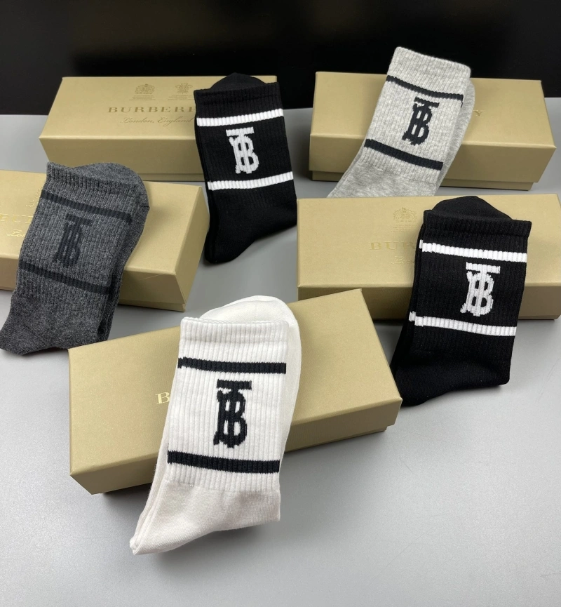 Flexible Burberry Socks 274348