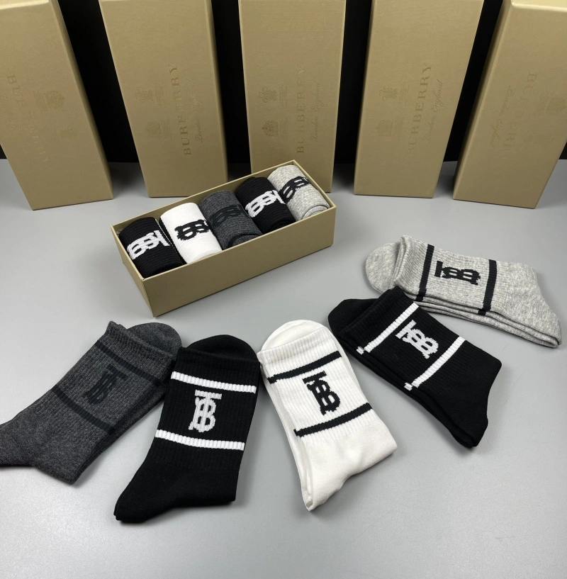 Flexible Burberry Socks 274348