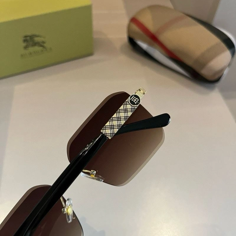 Burberry Sunglasses Unique 277185
