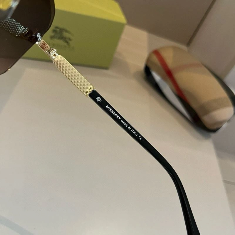 Burberry Sunglasses Unique 277185