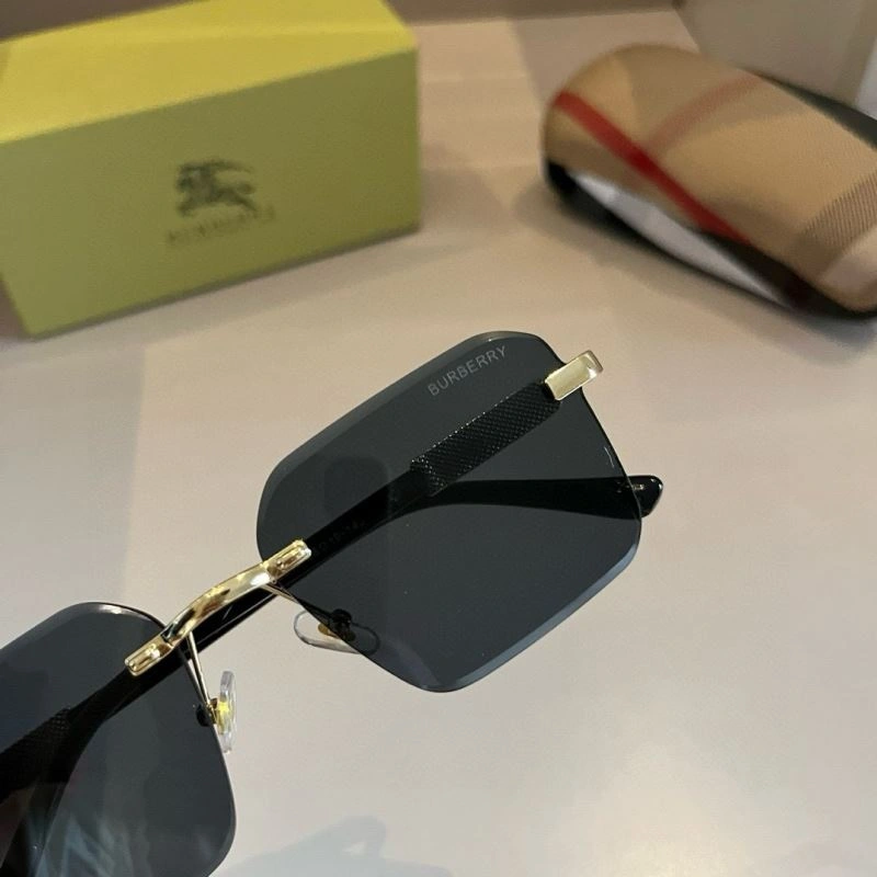 Burberry Sunglasses WeatherProof 277177