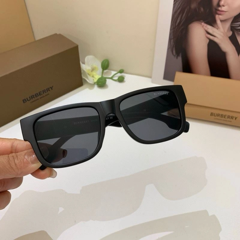 UrbanChic Burberry Sunglasses 277184