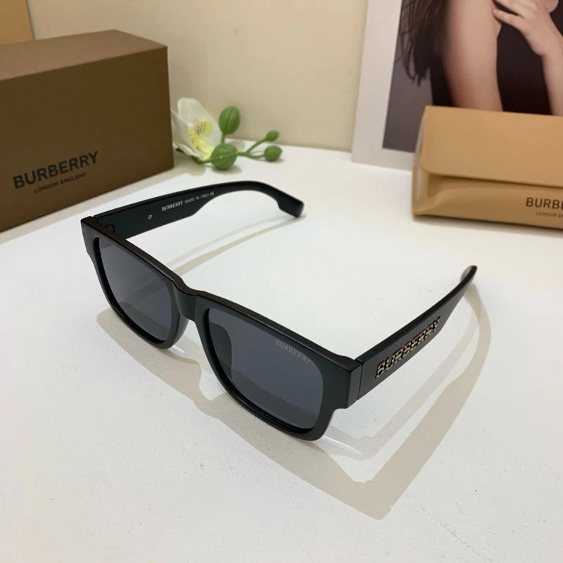 UrbanChic Burberry Sunglasses 277184