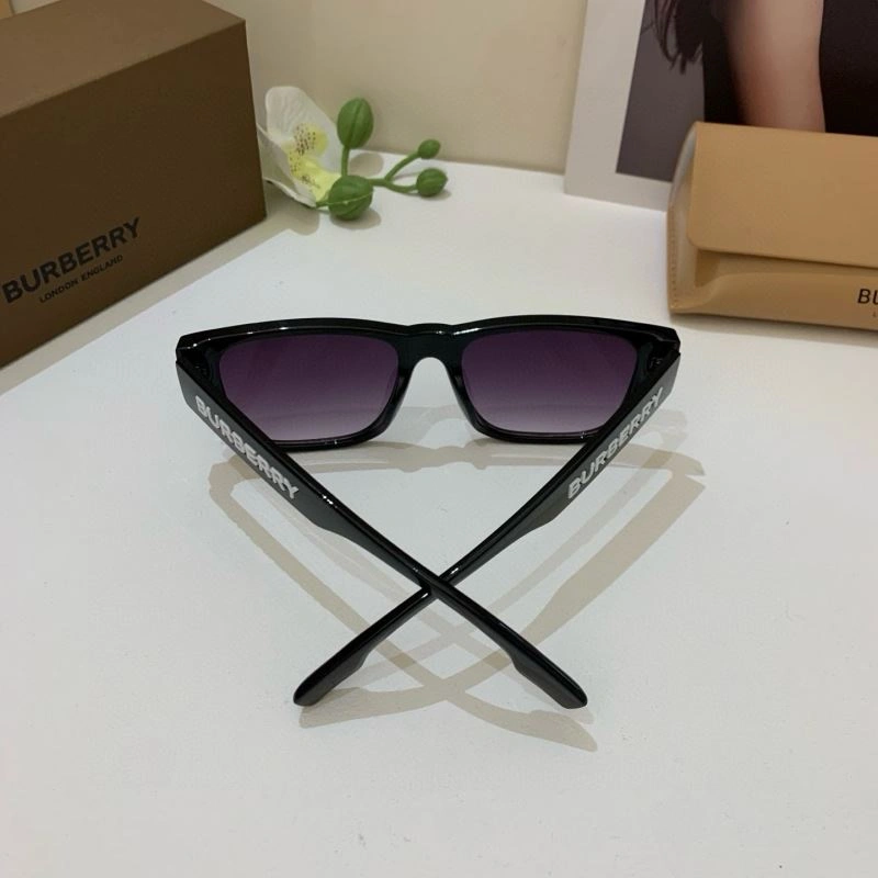 Burberry Sunglasses Sleek 277187
