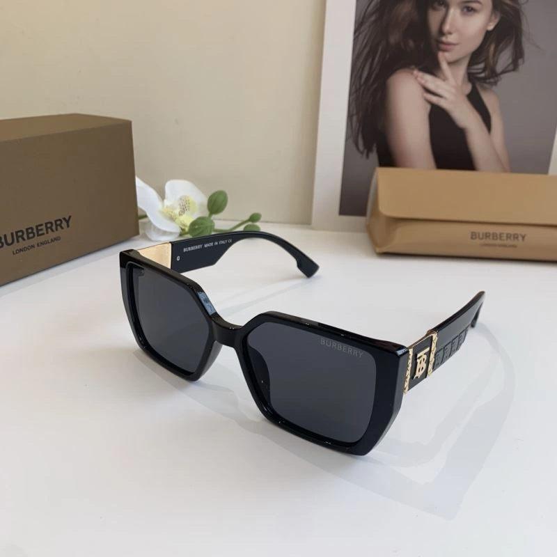 Burberry Sunglasses Versatile 277166