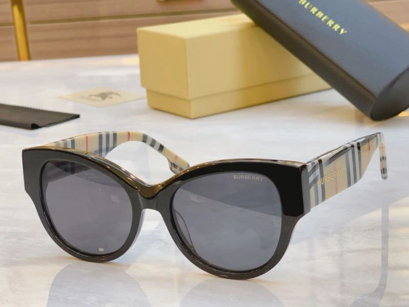 Neat Burberry Sunglasses 277194