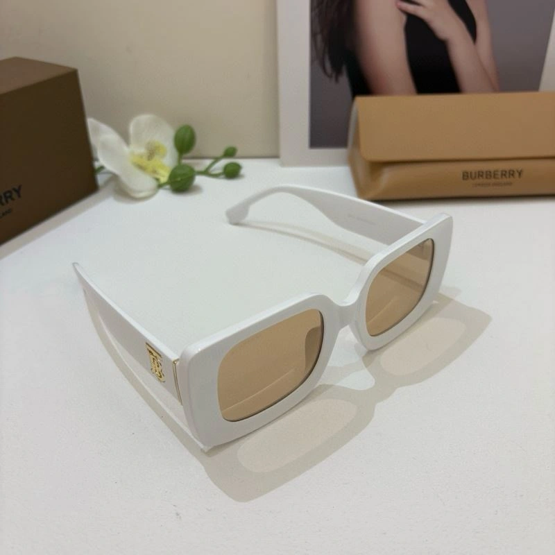 HighPerformance Burberry Sunglasses 277169