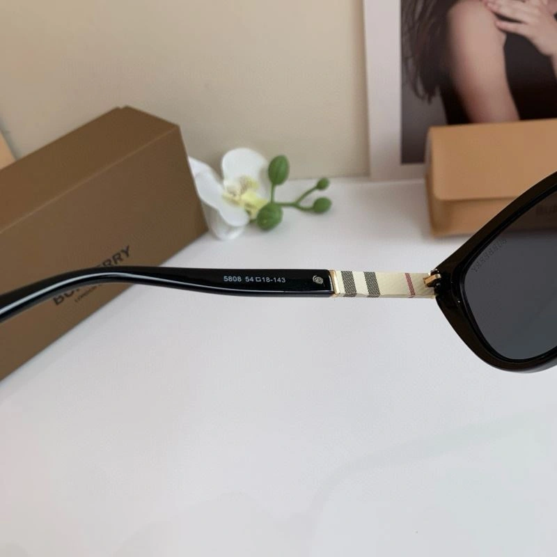 Burberry Sunglasses WrinkleFree 277181